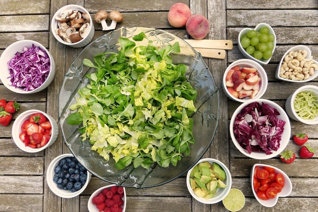 ingrédients pour une salade composée