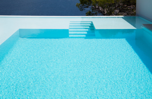 préparer piscine pour l'hiver