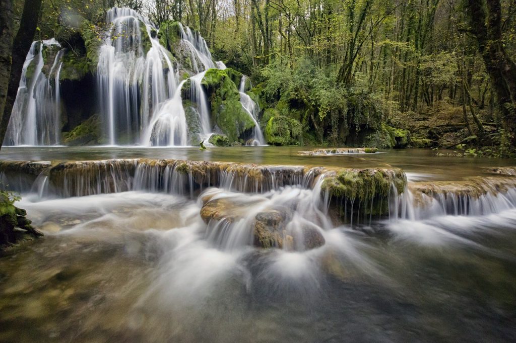 cascade-tufs-jura