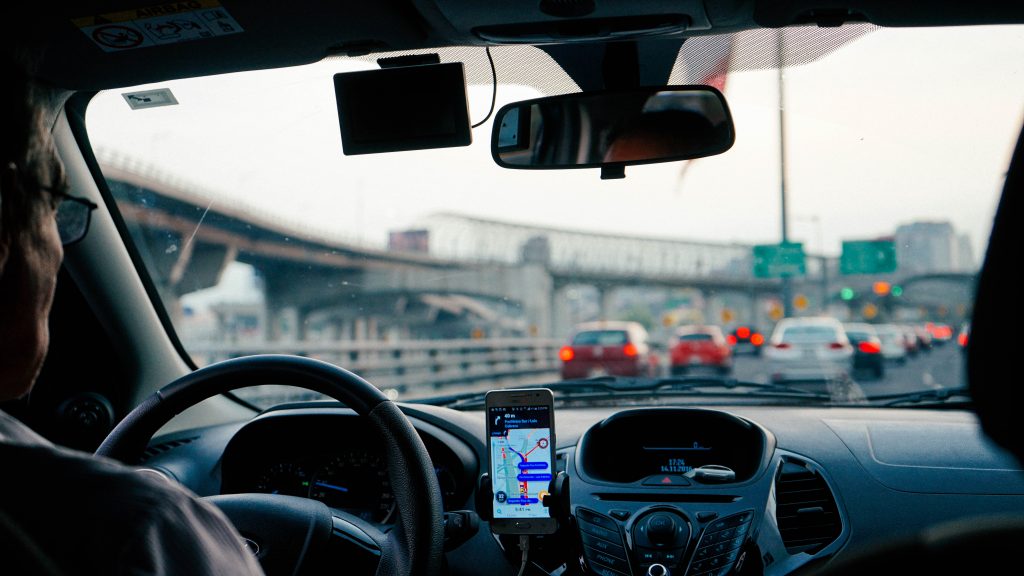 Conducteur au volant